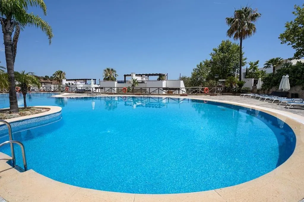 Casa Makas Santa Clara Golf Apartment Marbella