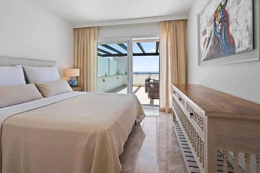 Casa Makas Santa Clara Golf Apartment Marbella