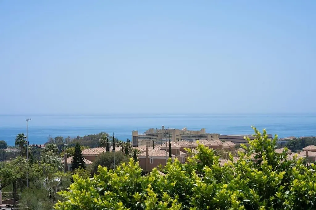 Casa Makas Santa Clara Golf Apartment Marbella